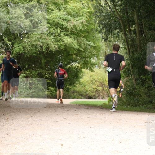 30.08.2026 - Elbe Triathlon Hamburg Antke Förster http://msf.ph/oto/10096956 30.08.2026 10:30:29 Laufen  meine-sportfotos.de