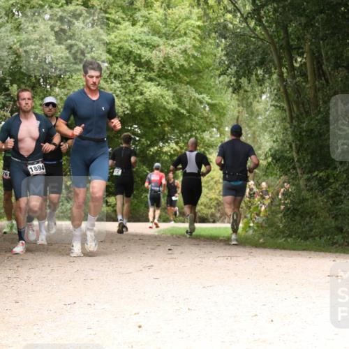 30.08.2026 - Elbe Triathlon Hamburg Antke Förster http://msf.ph/oto/10096958 30.08.2026 10:30:33 Laufen 261, 1894 meine-sportfotos.de