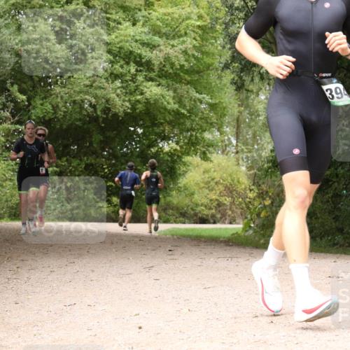 30.08.2026 - Elbe Triathlon Hamburg Antke Förster http://msf.ph/oto/10097020 30.08.2026 10:31:06 Laufen 394 meine-sportfotos.de