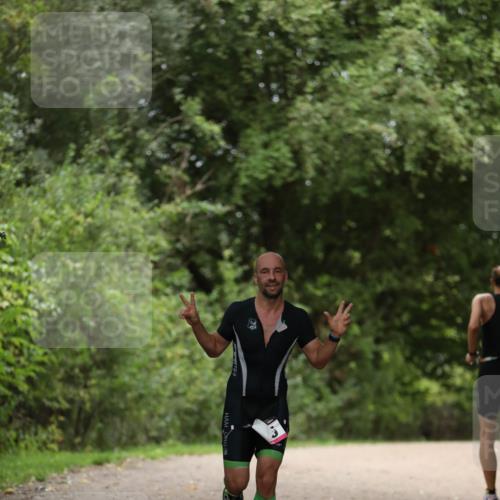 30.08.2026 - Elbe Triathlon Hamburg Antke Förster http://msf.ph/oto/10097023 30.08.2026 10:26:42 Laufen  meine-sportfotos.de