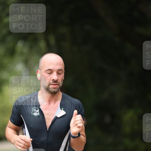 30.08.2026 - Elbe Triathlon Hamburg Antke Förster http://msf.ph/oto/10097031 30.08.2026 10:26:45 Laufen  meine-sportfotos.de
