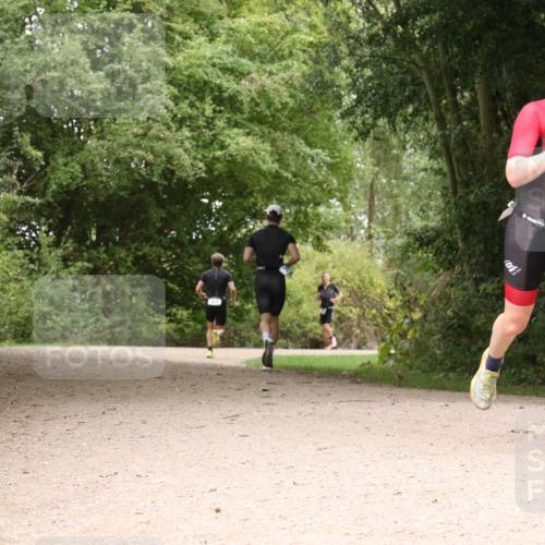 30.08.2026 - Elbe Triathlon Hamburg Antke Förster http://msf.ph/oto/10097042 30.08.2026 10:31:38 Laufen  meine-sportfotos.de