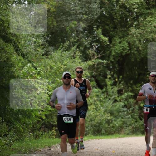 30.08.2026 - Elbe Triathlon Hamburg Antke Förster http://msf.ph/oto/10097081 30.08.2026 10:27:38 Laufen 689, 0031, 10 meine-sportfotos.de