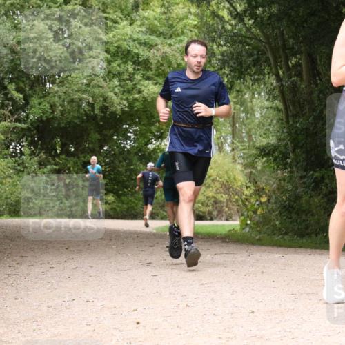 30.08.2026 - Elbe Triathlon Hamburg Antke Förster http://msf.ph/oto/10097150 30.08.2026 10:33:11 Laufen 299 meine-sportfotos.de
