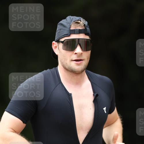 30.08.2026 - Elbe Triathlon Hamburg Antke Förster http://msf.ph/oto/10097225 30.08.2026 10:29:49 Laufen 7 meine-sportfotos.de
