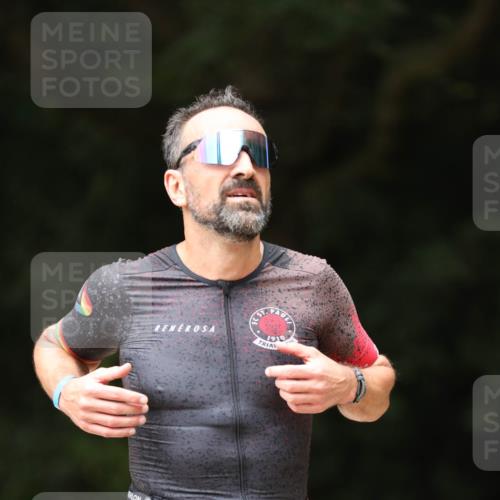 30.08.2026 - Elbe Triathlon Hamburg Antke Förster http://msf.ph/oto/10097233 30.08.2026 10:30:13 Laufen  meine-sportfotos.de