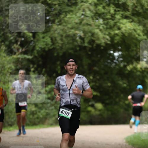 30.08.2026 - Elbe Triathlon Hamburg Antke Förster http://msf.ph/oto/10097235 30.08.2026 10:30:15 Laufen 430 meine-sportfotos.de