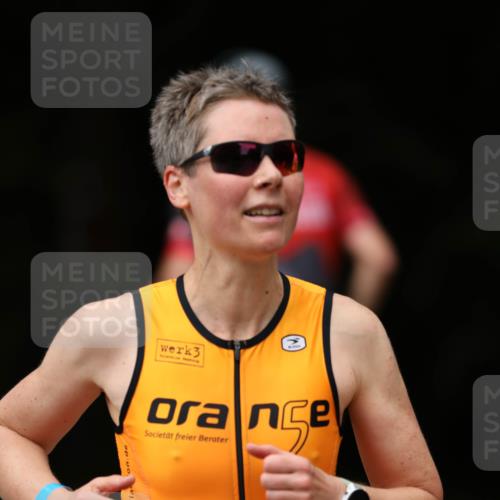 30.08.2026 - Elbe Triathlon Hamburg Antke Förster http://msf.ph/oto/10097253 30.08.2026 10:30:23 Laufen 3, 3, 363 meine-sportfotos.de