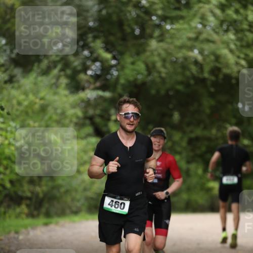 30.08.2026 - Elbe Triathlon Hamburg Antke Förster http://msf.ph/oto/10097339 30.08.2026 10:31:36 Laufen 460 meine-sportfotos.de