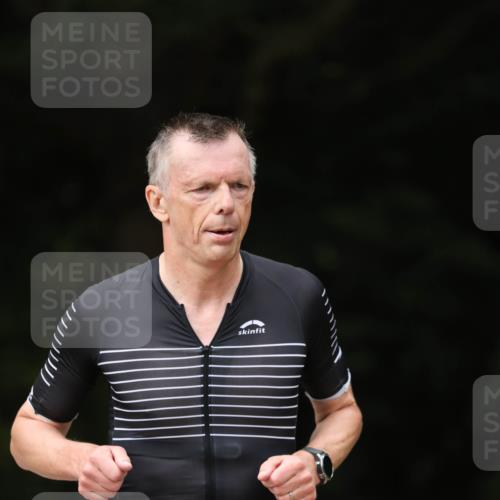 30.08.2026 - Elbe Triathlon Hamburg Antke Förster http://msf.ph/oto/10097357 30.08.2026 10:31:52 Laufen 275 meine-sportfotos.de