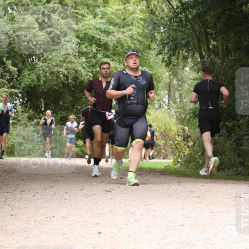 30.08.2026 - Elbe Triathlon Hamburg Antke Förster http://msf.ph/oto/10097374 30.08.2026 10:35:59 Laufen  meine-sportfotos.de