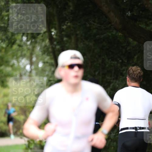 30.08.2026 - Elbe Triathlon Hamburg Antke Förster http://msf.ph/oto/10097387 30.08.2026 10:32:32 Laufen  meine-sportfotos.de