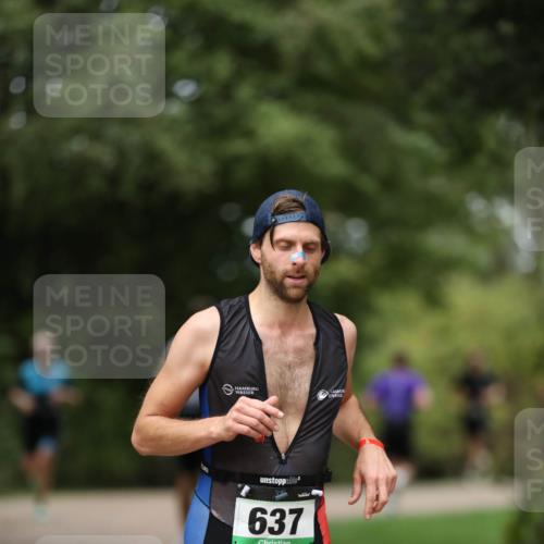 30.08.2026 - Elbe Triathlon Hamburg Antke Förster http://msf.ph/oto/10097397 30.08.2026 10:32:38 Laufen 637 meine-sportfotos.de