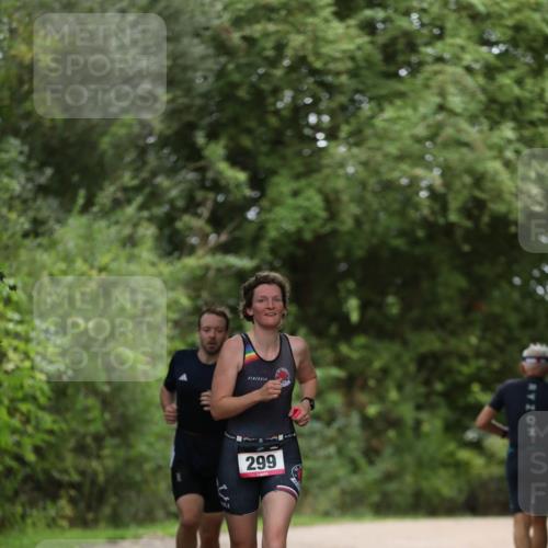 30.08.2026 - Elbe Triathlon Hamburg Antke Förster http://msf.ph/oto/10097449 30.08.2026 10:33:08 Laufen 299 meine-sportfotos.de