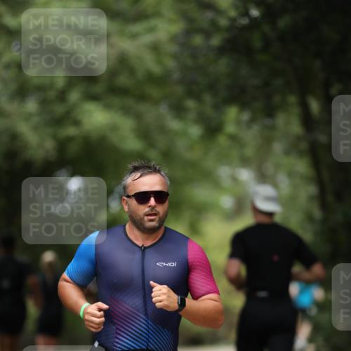 30.08.2026 - Elbe Triathlon Hamburg Antke Förster http://msf.ph/oto/10097671 30.08.2026 10:35:53 Laufen 483 meine-sportfotos.de