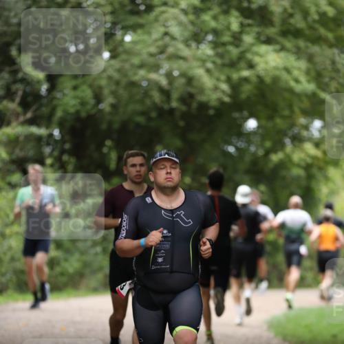 30.08.2026 - Elbe Triathlon Hamburg Antke Förster http://msf.ph/oto/10097677 30.08.2026 10:35:59 Laufen  meine-sportfotos.de