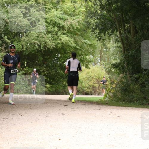 30.08.2026 - Elbe Triathlon Hamburg Antke Förster http://msf.ph/oto/10098390 30.08.2026 10:46:07 Laufen 619 meine-sportfotos.de