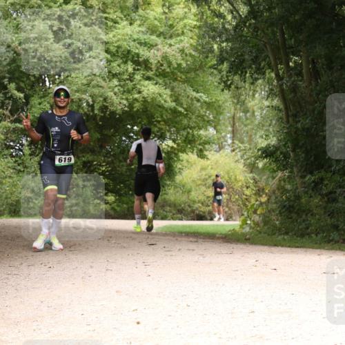 30.08.2026 - Elbe Triathlon Hamburg Antke Förster http://msf.ph/oto/10098392 30.08.2026 10:46:08 Laufen 619 meine-sportfotos.de