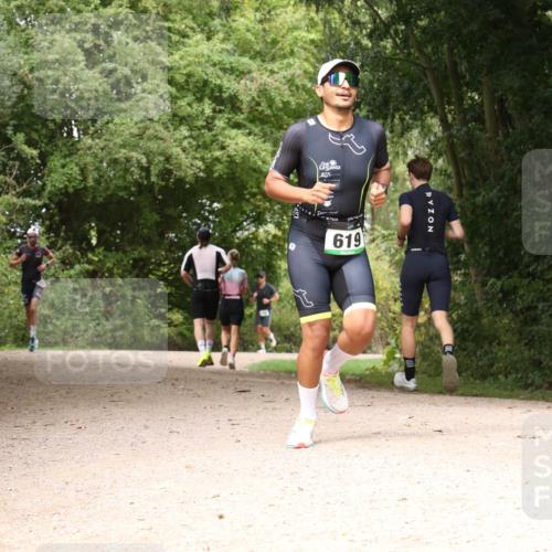 30.08.2026 - Elbe Triathlon Hamburg Antke Förster http://msf.ph/oto/10098396 30.08.2026 10:46:10 Laufen 619 meine-sportfotos.de