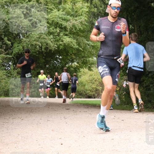 30.08.2026 - Elbe Triathlon Hamburg Antke Förster http://msf.ph/oto/10098406 30.08.2026 10:46:19 Laufen 558 meine-sportfotos.de
