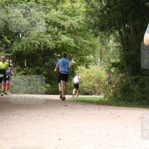 30.08.2026 - Elbe Triathlon Hamburg Antke Förster http://msf.ph/oto/10098418 30.08.2026 10:46:23 Laufen 558 meine-sportfotos.de