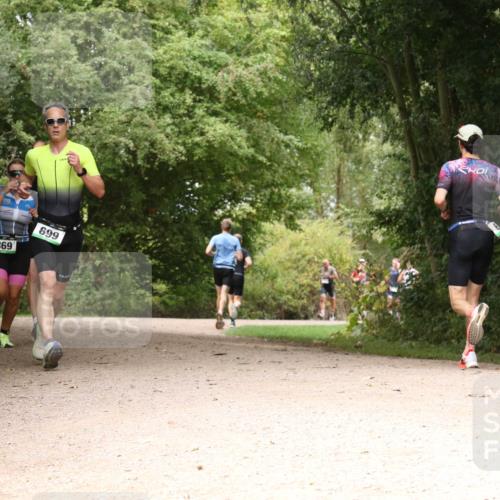 30.08.2026 - Elbe Triathlon Hamburg Antke Förster http://msf.ph/oto/10098424 30.08.2026 10:46:27 Laufen 699, 869 meine-sportfotos.de