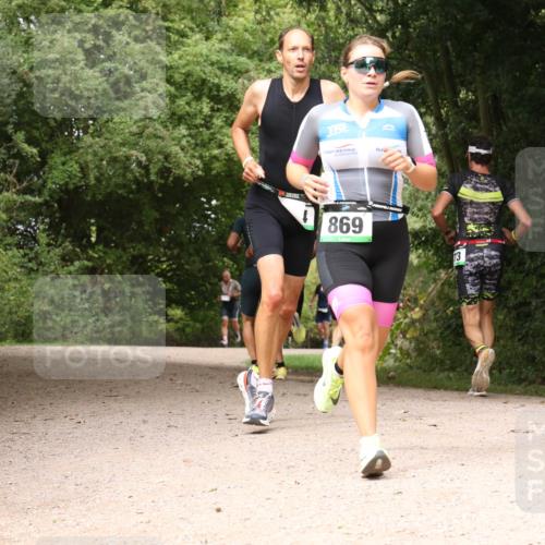 30.08.2026 - Elbe Triathlon Hamburg Antke Förster http://msf.ph/oto/10098434 30.08.2026 10:46:30 Laufen 869, 13 meine-sportfotos.de