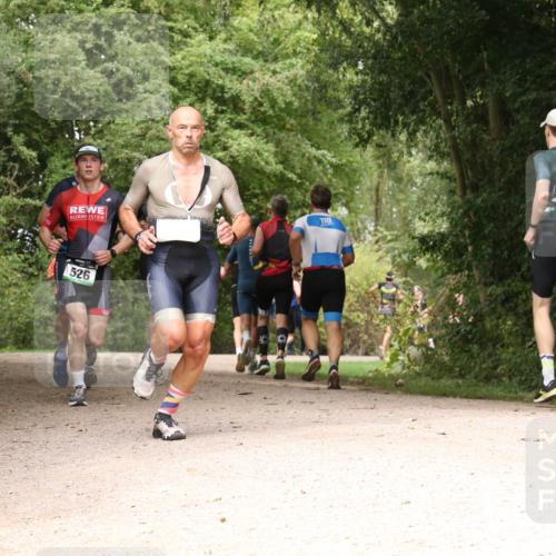30.08.2026 - Elbe Triathlon Hamburg Antke Förster http://msf.ph/oto/10098446 30.08.2026 10:46:43 Laufen 526 meine-sportfotos.de