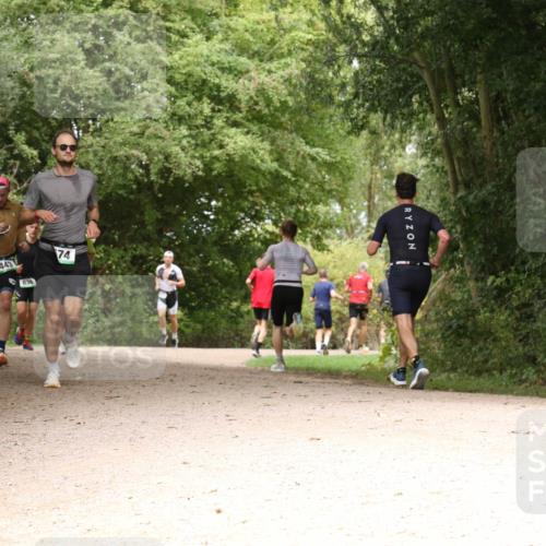 30.08.2026 - Elbe Triathlon Hamburg Antke Förster http://msf.ph/oto/10098540 30.08.2026 10:47:42 Laufen 443, 636 meine-sportfotos.de