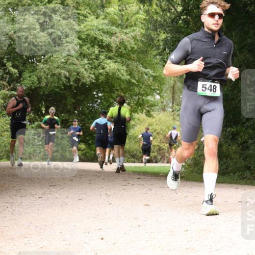 30.08.2026 - Elbe Triathlon Hamburg Antke Förster http://msf.ph/oto/10098610 30.08.2026 10:48:43 Laufen 548 meine-sportfotos.de