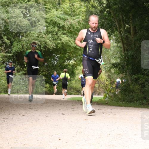 30.08.2026 - Elbe Triathlon Hamburg Antke Förster http://msf.ph/oto/10098618 30.08.2026 10:48:48 Laufen 04 meine-sportfotos.de