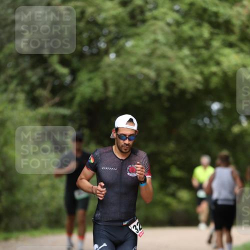30.08.2026 - Elbe Triathlon Hamburg Antke Förster http://msf.ph/oto/10098709 30.08.2026 10:46:17 Laufen 32 meine-sportfotos.de