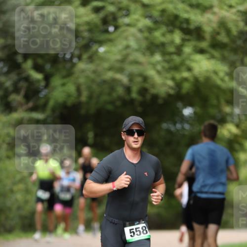 30.08.2026 - Elbe Triathlon Hamburg Antke Förster http://msf.ph/oto/10098717 30.08.2026 10:46:20 Laufen 558 meine-sportfotos.de