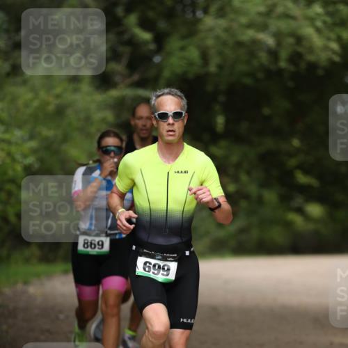 30.08.2026 - Elbe Triathlon Hamburg Antke Förster http://msf.ph/oto/10098731 30.08.2026 10:46:28 Laufen 869, 699 meine-sportfotos.de