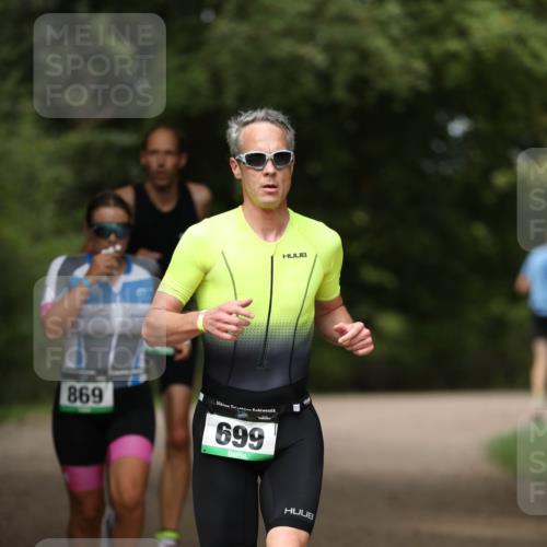 30.08.2026 - Elbe Triathlon Hamburg Antke Förster http://msf.ph/oto/10098733 30.08.2026 10:46:28 Laufen 869, 699 meine-sportfotos.de
