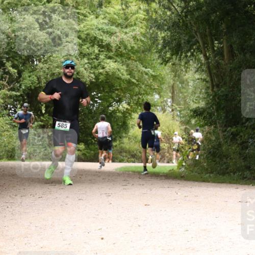 30.08.2026 - Elbe Triathlon Hamburg Antke Förster http://msf.ph/oto/10098738 30.08.2026 10:49:54 Laufen 585 meine-sportfotos.de