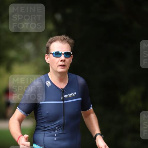 30.08.2026 - Elbe Triathlon Hamburg Antke Förster http://msf.ph/oto/10098763 30.08.2026 10:46:46 Laufen 577 meine-sportfotos.de