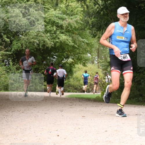 30.08.2026 - Elbe Triathlon Hamburg Antke Förster http://msf.ph/oto/10098778 30.08.2026 10:50:23 Laufen 260 meine-sportfotos.de