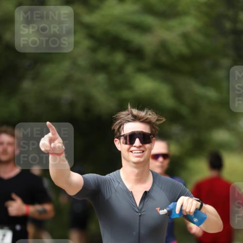 30.08.2026 - Elbe Triathlon Hamburg Antke Förster http://msf.ph/oto/10098829 30.08.2026 10:47:35 Laufen  meine-sportfotos.de