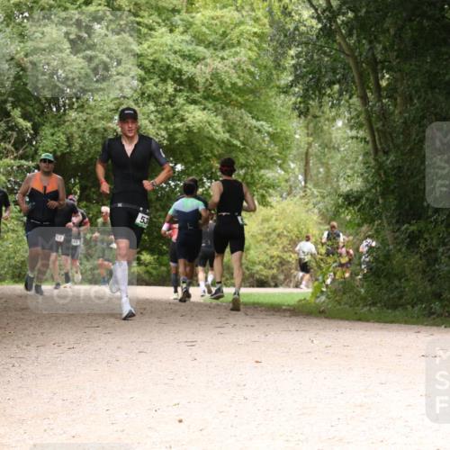 30.08.2026 - Elbe Triathlon Hamburg Antke Förster http://msf.ph/oto/10098852 30.08.2026 10:50:57 Laufen 467 meine-sportfotos.de