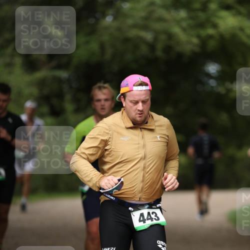 30.08.2026 - Elbe Triathlon Hamburg Antke Förster http://msf.ph/oto/10098853 30.08.2026 10:47:46 Laufen 443 meine-sportfotos.de
