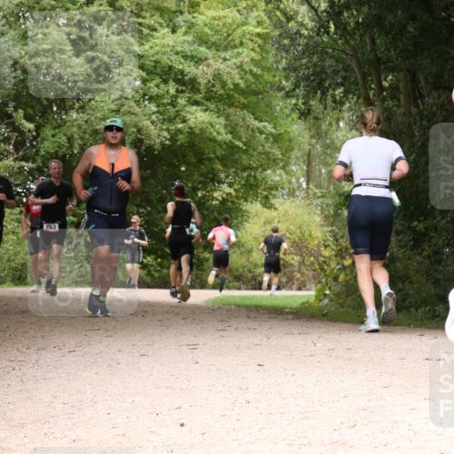30.08.2026 - Elbe Triathlon Hamburg Antke Förster http://msf.ph/oto/10098858 30.08.2026 10:51:00 Laufen 452, 263 meine-sportfotos.de