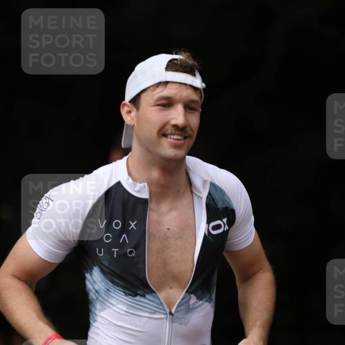 30.08.2026 - Elbe Triathlon Hamburg Antke Förster http://msf.ph/oto/10098875 30.08.2026 10:47:53 Laufen 21 meine-sportfotos.de