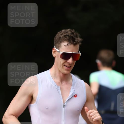 30.08.2026 - Elbe Triathlon Hamburg Antke Förster http://msf.ph/oto/10098907 30.08.2026 10:48:30 Laufen  meine-sportfotos.de