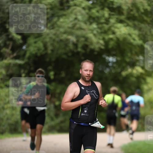 30.08.2026 - Elbe Triathlon Hamburg Antke Förster http://msf.ph/oto/10098921 30.08.2026 10:48:48 Laufen  meine-sportfotos.de