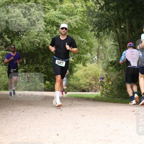 30.08.2026 - Elbe Triathlon Hamburg Antke Förster http://msf.ph/oto/10099066 30.08.2026 10:53:27 Laufen 582 meine-sportfotos.de