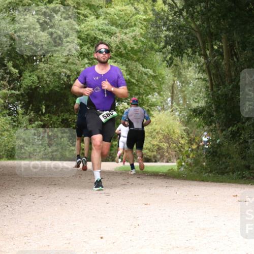 30.08.2026 - Elbe Triathlon Hamburg Antke Förster http://msf.ph/oto/10099074 30.08.2026 10:53:30 Laufen 589 meine-sportfotos.de