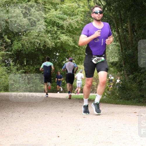 30.08.2026 - Elbe Triathlon Hamburg Antke Förster http://msf.ph/oto/10099076 30.08.2026 10:53:31 Laufen 589 meine-sportfotos.de