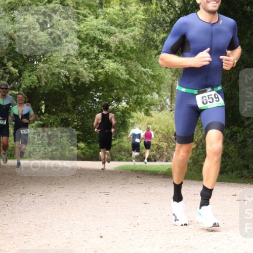 30.08.2026 - Elbe Triathlon Hamburg Antke Förster http://msf.ph/oto/10099090 30.08.2026 10:53:45 Laufen 475, 618, 659 meine-sportfotos.de