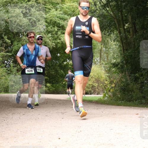 30.08.2026 - Elbe Triathlon Hamburg Antke Förster http://msf.ph/oto/10099130 30.08.2026 10:54:15 Laufen 409, 689, 3 meine-sportfotos.de